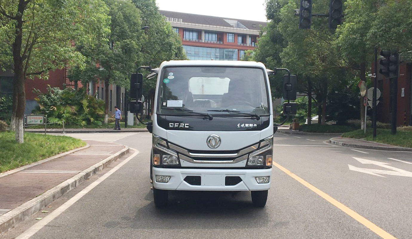 NDT5070GXW吸污車-1.jpg